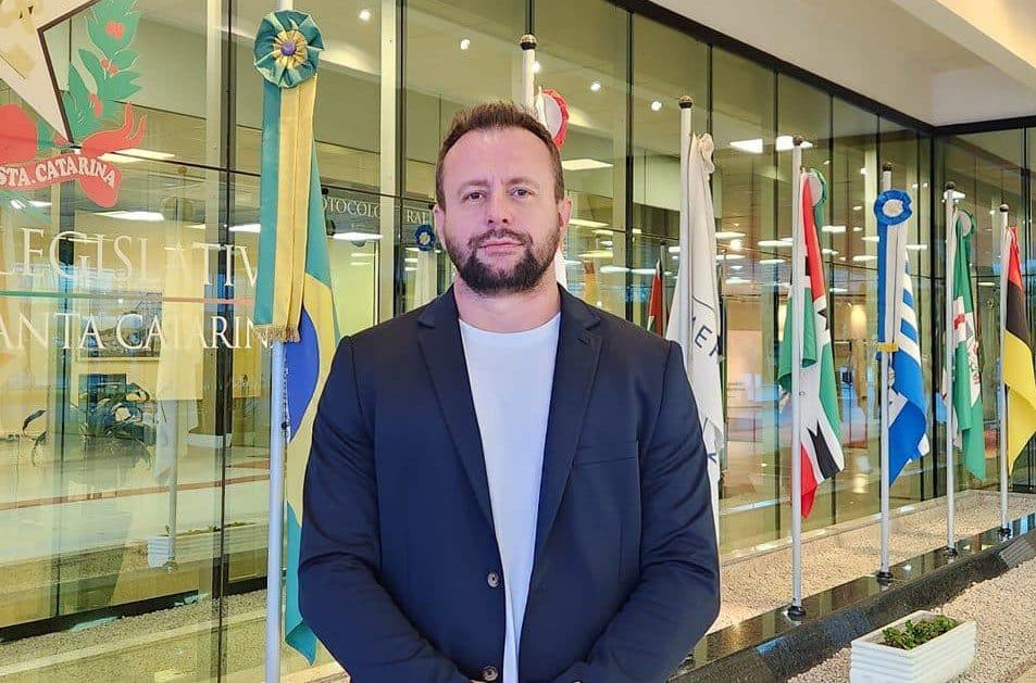 Política de Navegantes em luto: Morre o empresário e líder político Ademar Popeye, aos 40 anos